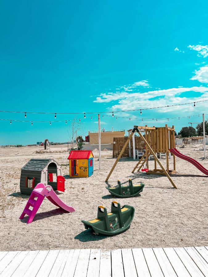 Hotel Victory Mamaia Kültér fotó
