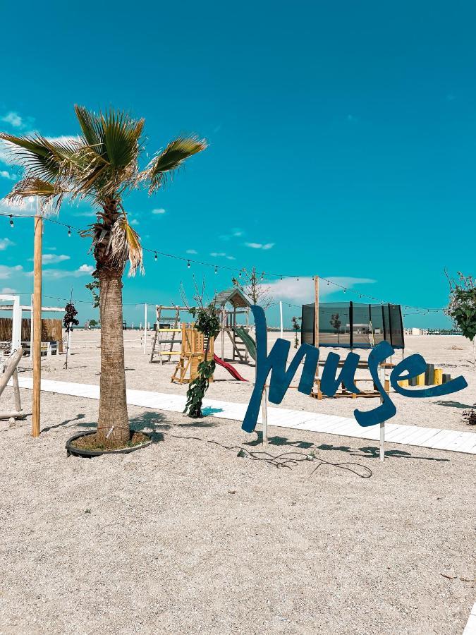 Hotel Victory Mamaia Kültér fotó