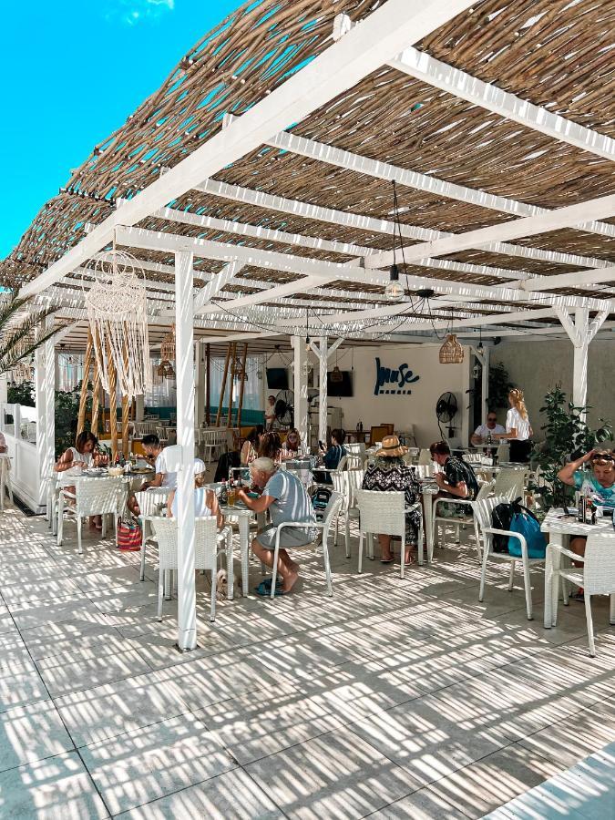 Hotel Victory Mamaia Kültér fotó